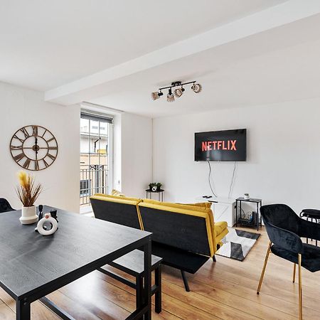 Sleek Shoreditch Hideout - 2 Bed Gem With Balcony In Central Londres Exterior foto