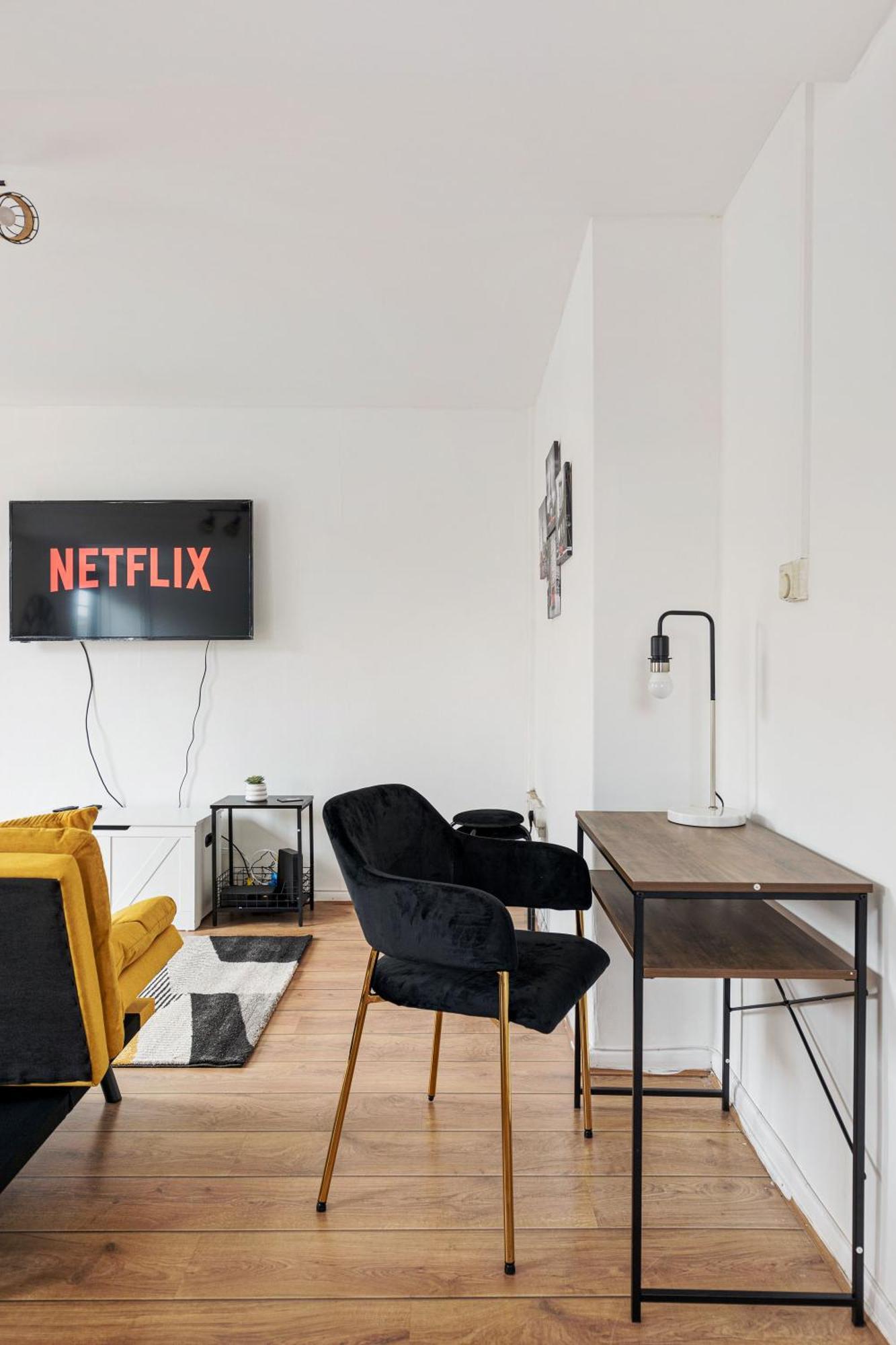Sleek Shoreditch Hideout - 2 Bed Gem With Balcony In Central Londres Exterior foto